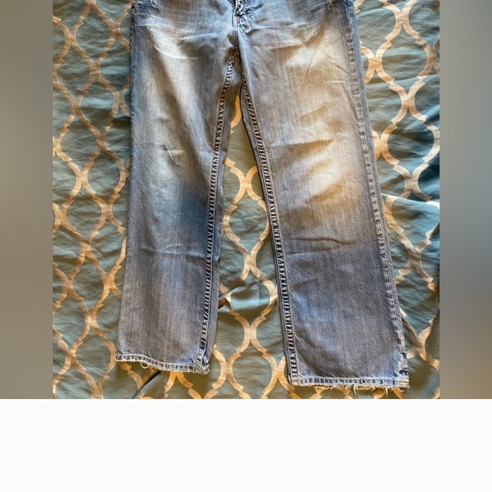 BKE Relaxed Blue Jeans with Authentic Wear